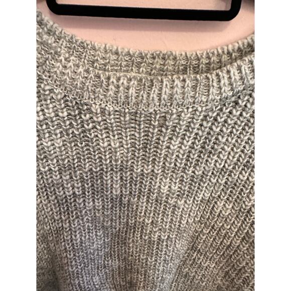 Forever 21 Gray Chunky Knit Long Sleeve Pullover Sweater Small - Picture 2 of 7
